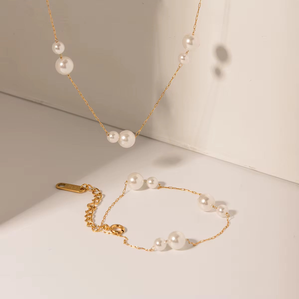 Pearl whisper bracelet