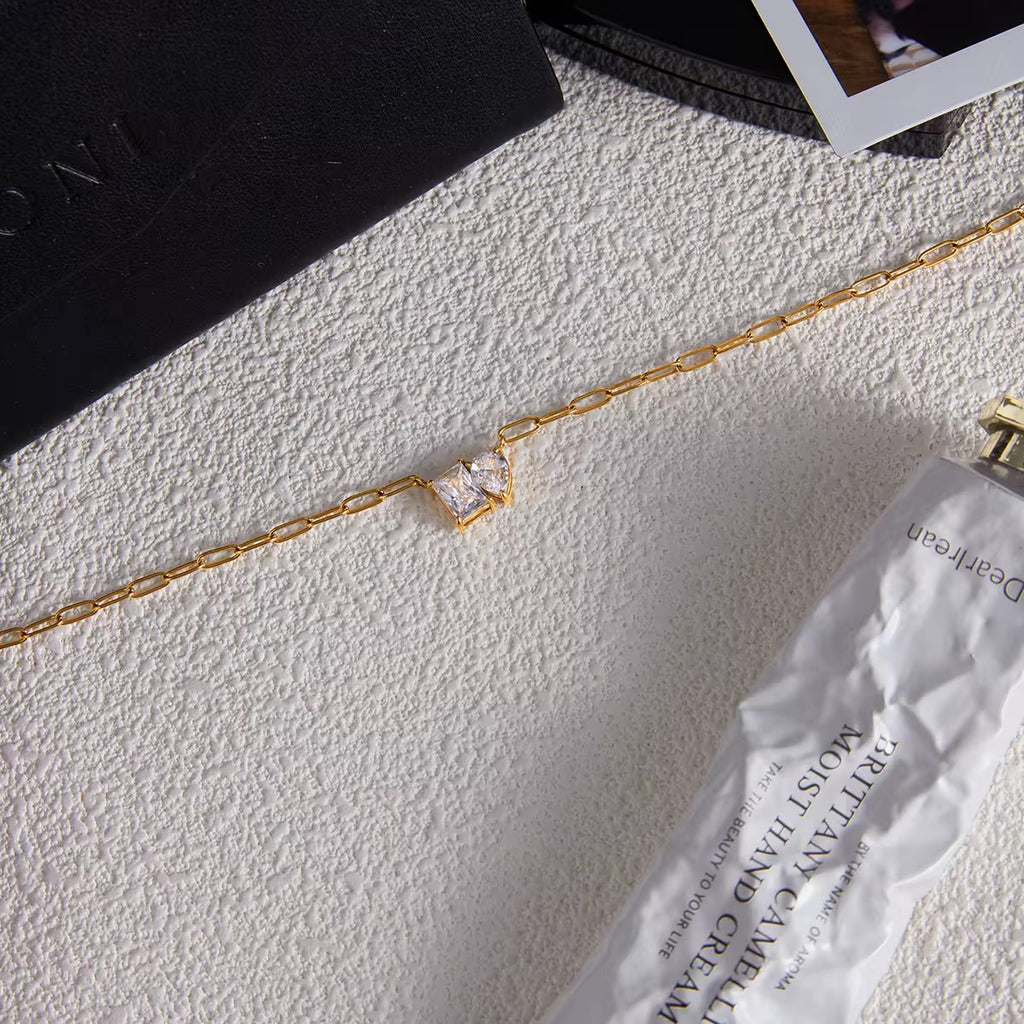 Auora necklace classic