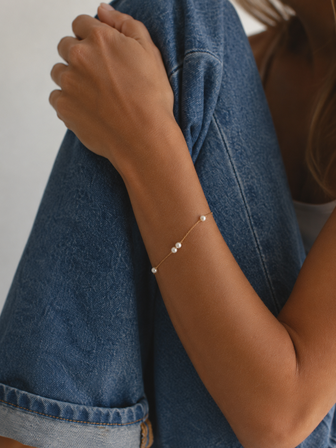 Pearl whisper bracelet
